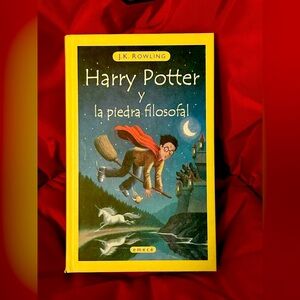 Harry Potter y la piedra filosofal, hard cover book